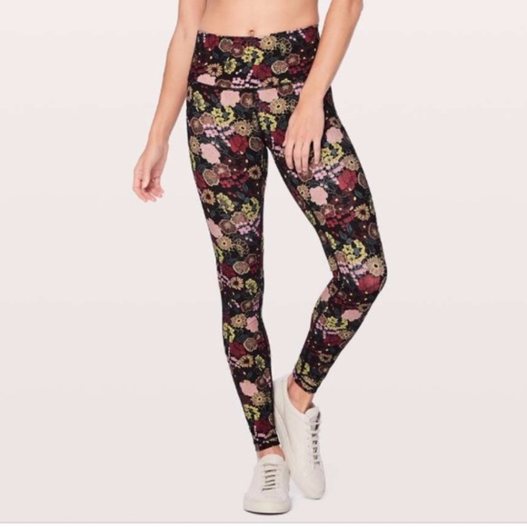 Lululemon • Wunder Under Flurolace Tight sz 6 - Picture 1 of 8